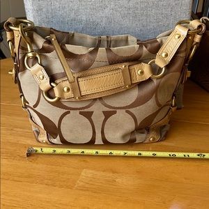 Coach shoulder **last week available**